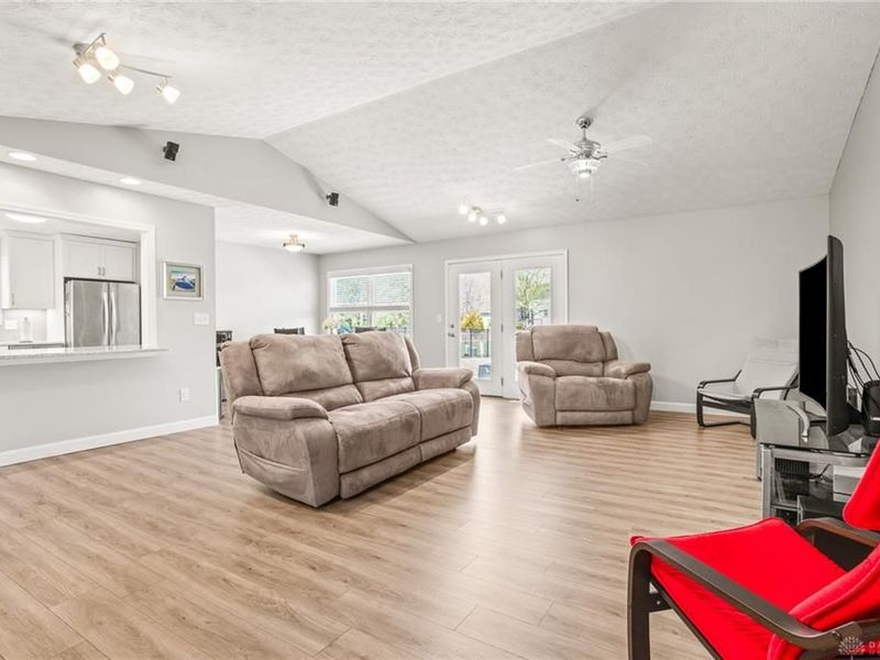 1580 Adamsmoor Drive, Waynesville, OH 45068 Photo 5