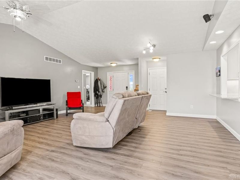 1580 Adamsmoor Drive, Waynesville, OH 45068 Photo 6