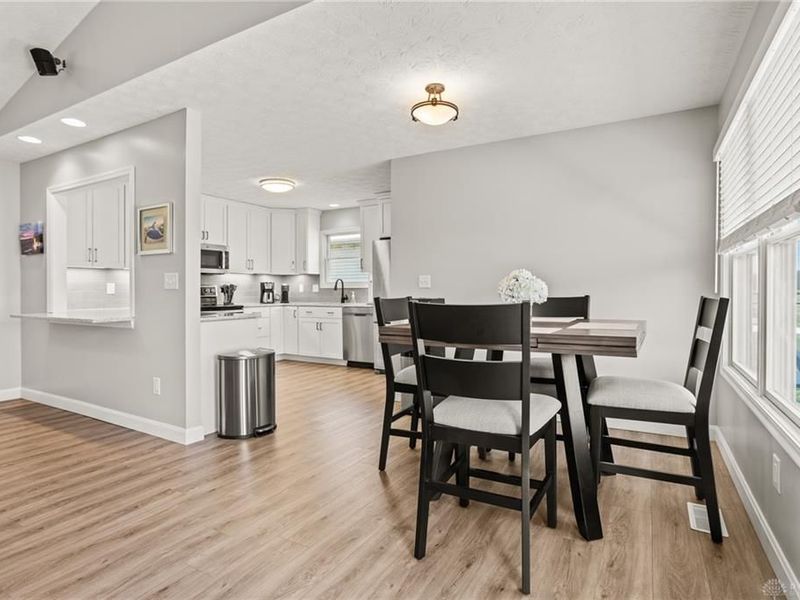 1580 Adamsmoor Drive, Waynesville, OH 45068 Photo 8