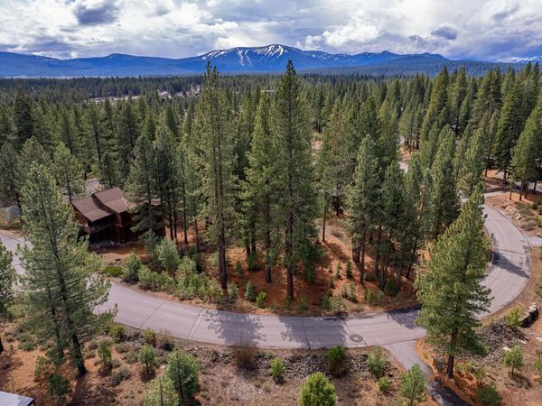11301 China Camp Road, Truckee, CA 96161