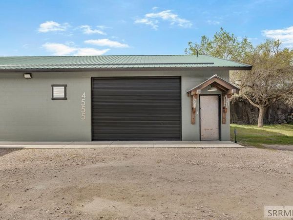 4555 S 5th Avenue, POCATELLO, ID 83201