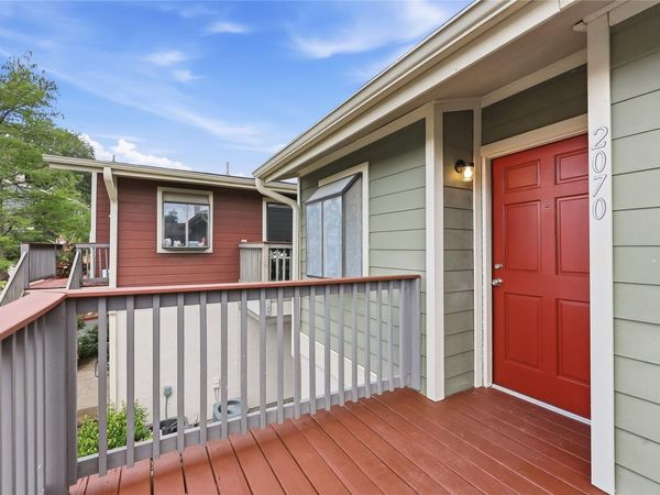 2215 Post RD, Unit 2070, Austin, TX 78704