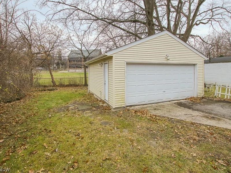 3780 Lowell Road, Cleveland Heights, OH 44121 Photo 2