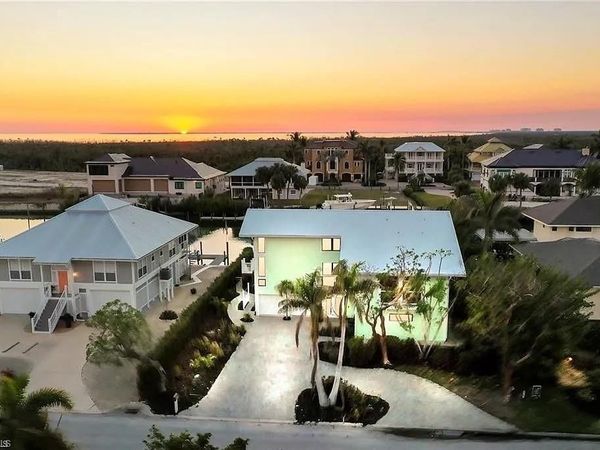 18292 Deep Passage LN, FORT MYERS BEACH, FL 33931