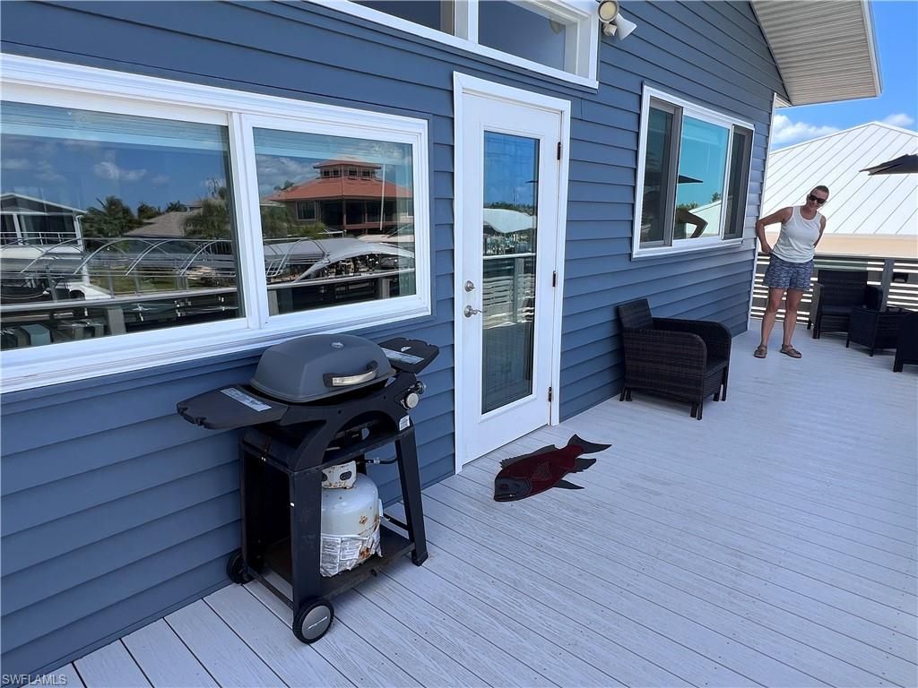 3620 Emerald Ave, Saint James City, FL 33956 Photo