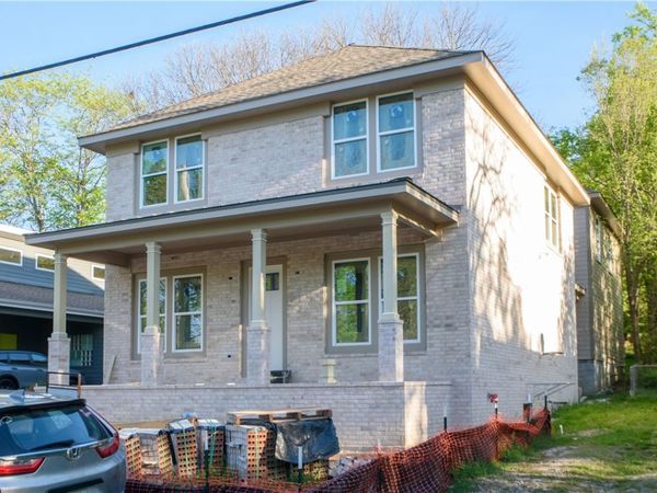 18 E 4th Street, Fayetteville, AR 72701