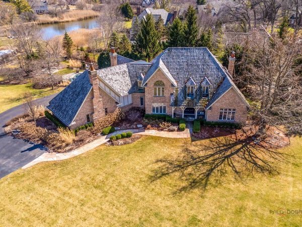 5443 Belmont Court , Libertyville, IL 60048