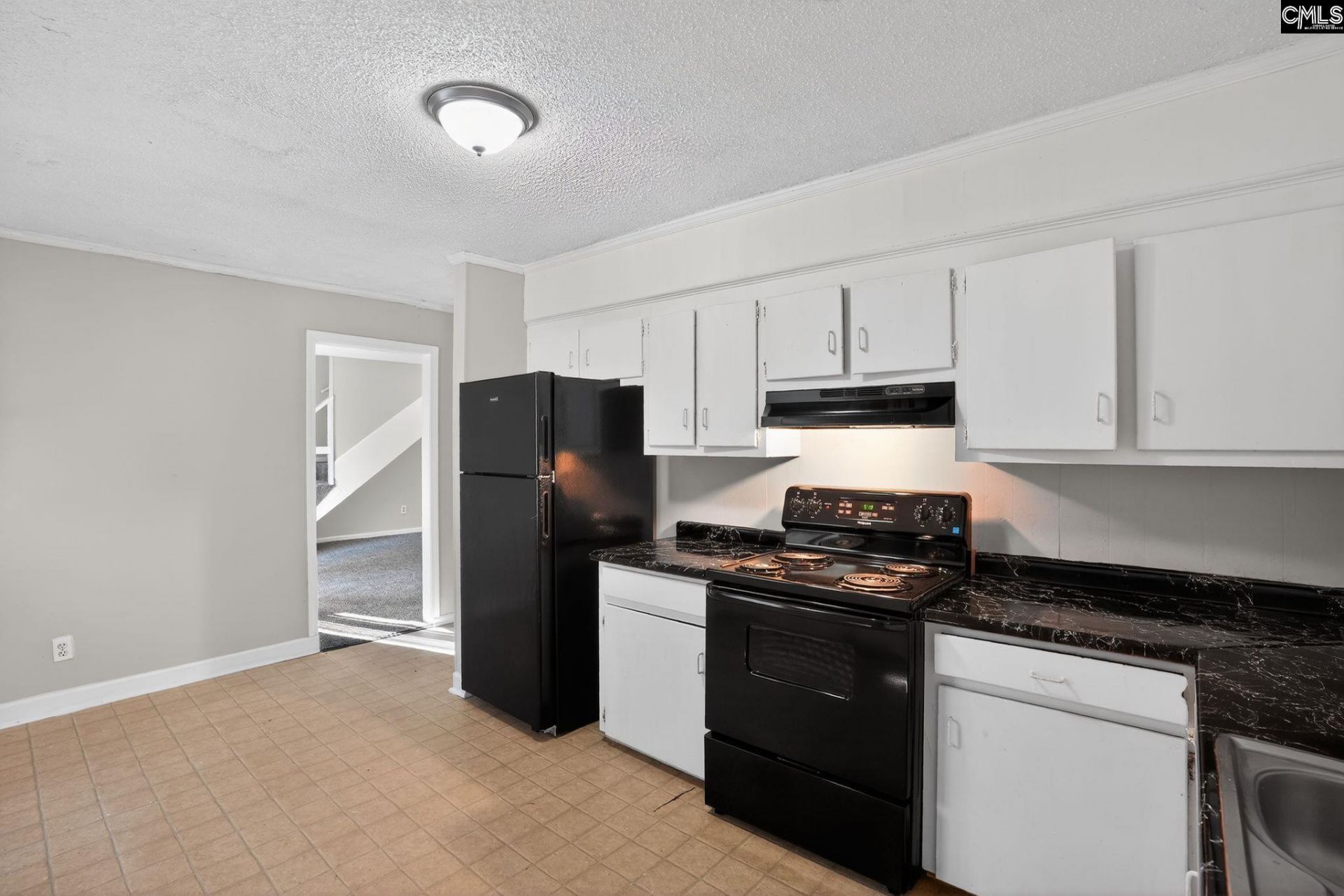 137 Green Tree Drive Photo 16