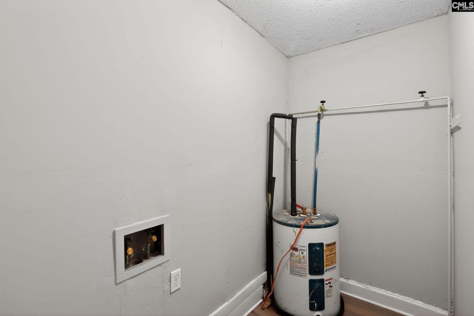 137 Green Tree Drive Photo 30