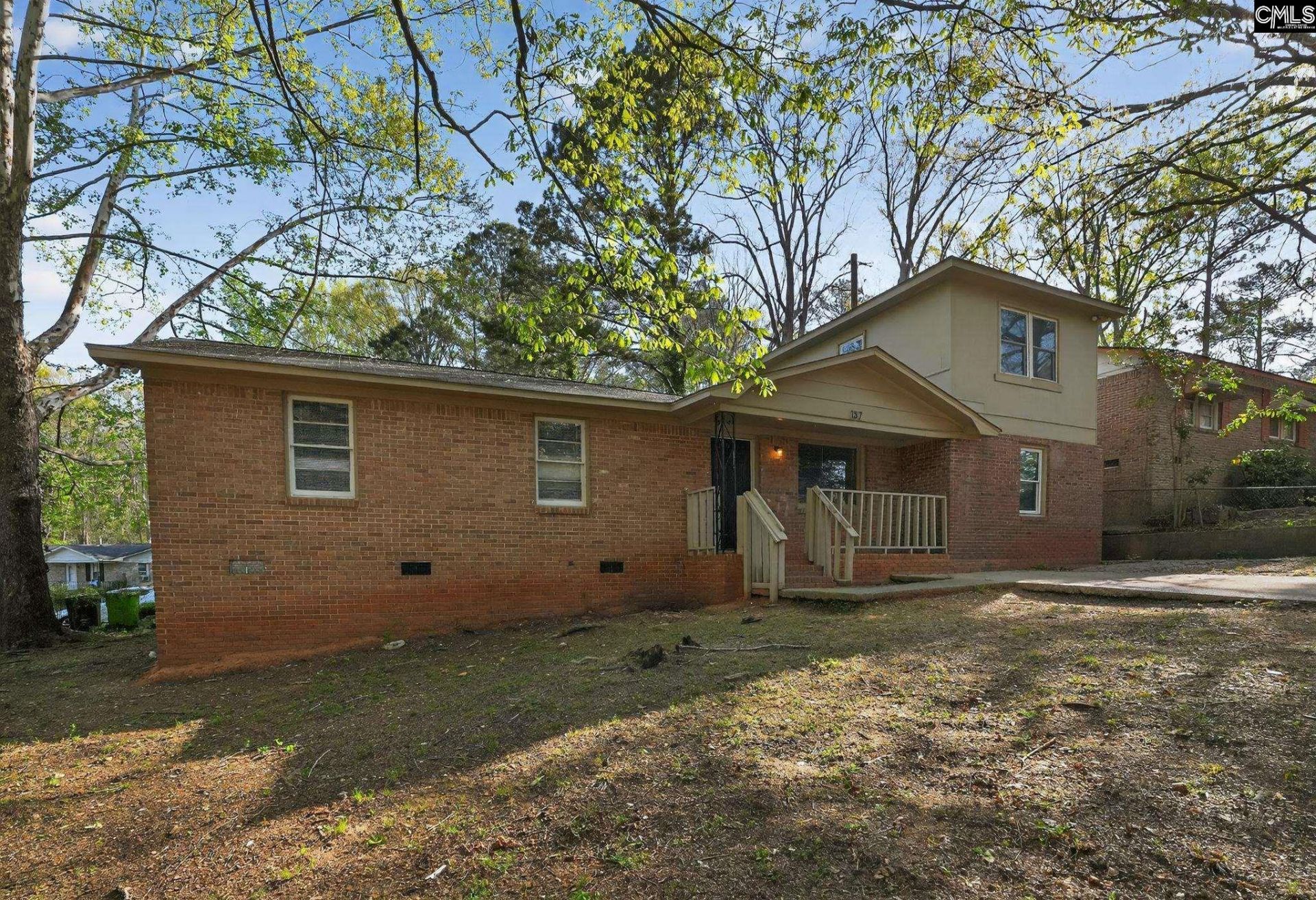 137 Green Tree Drive Photo 4