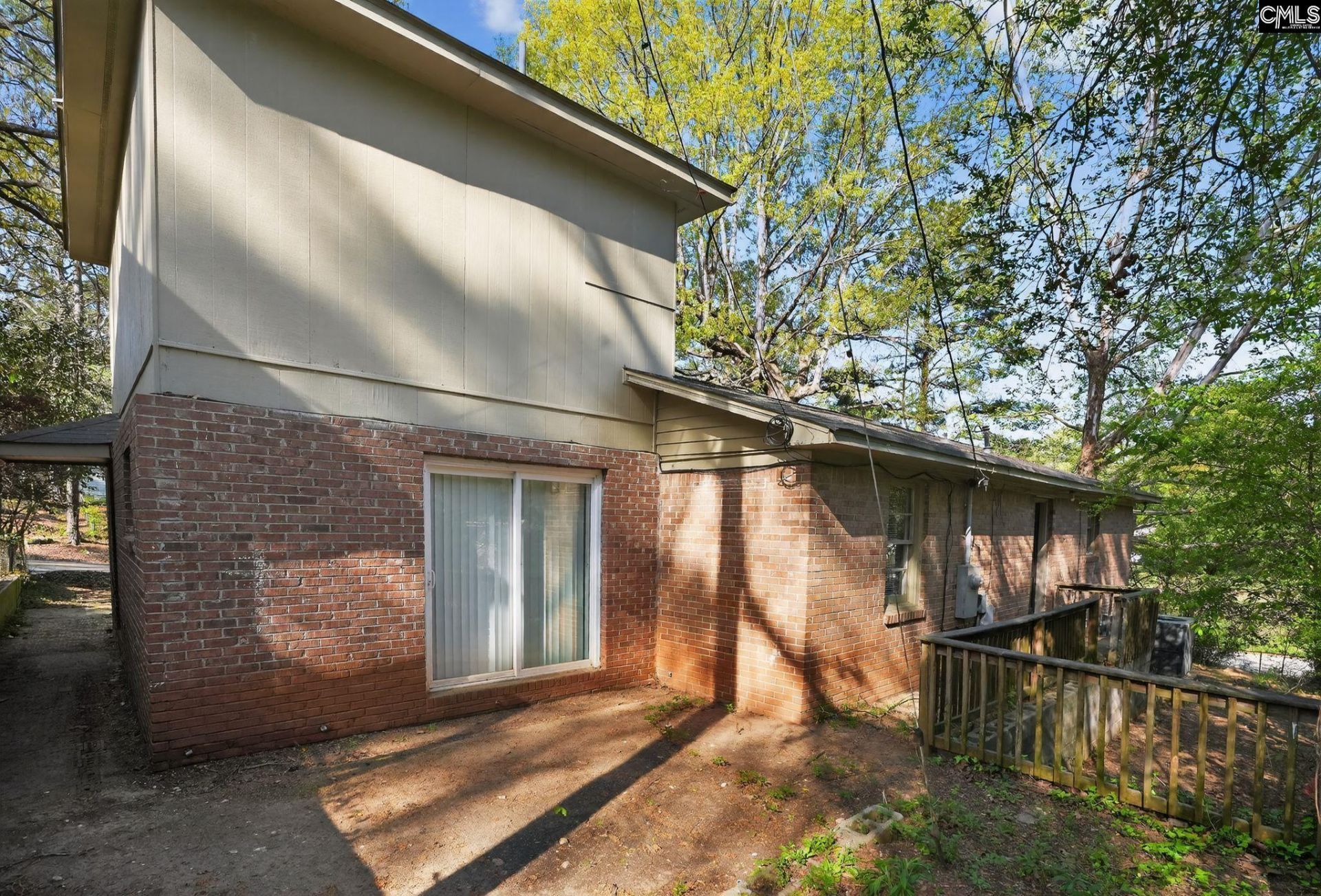 137 Green Tree Drive Photo 7