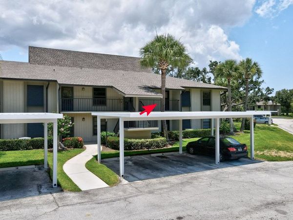 18 Plantation Drive, Unit 206, Vero Beach, FL 32966