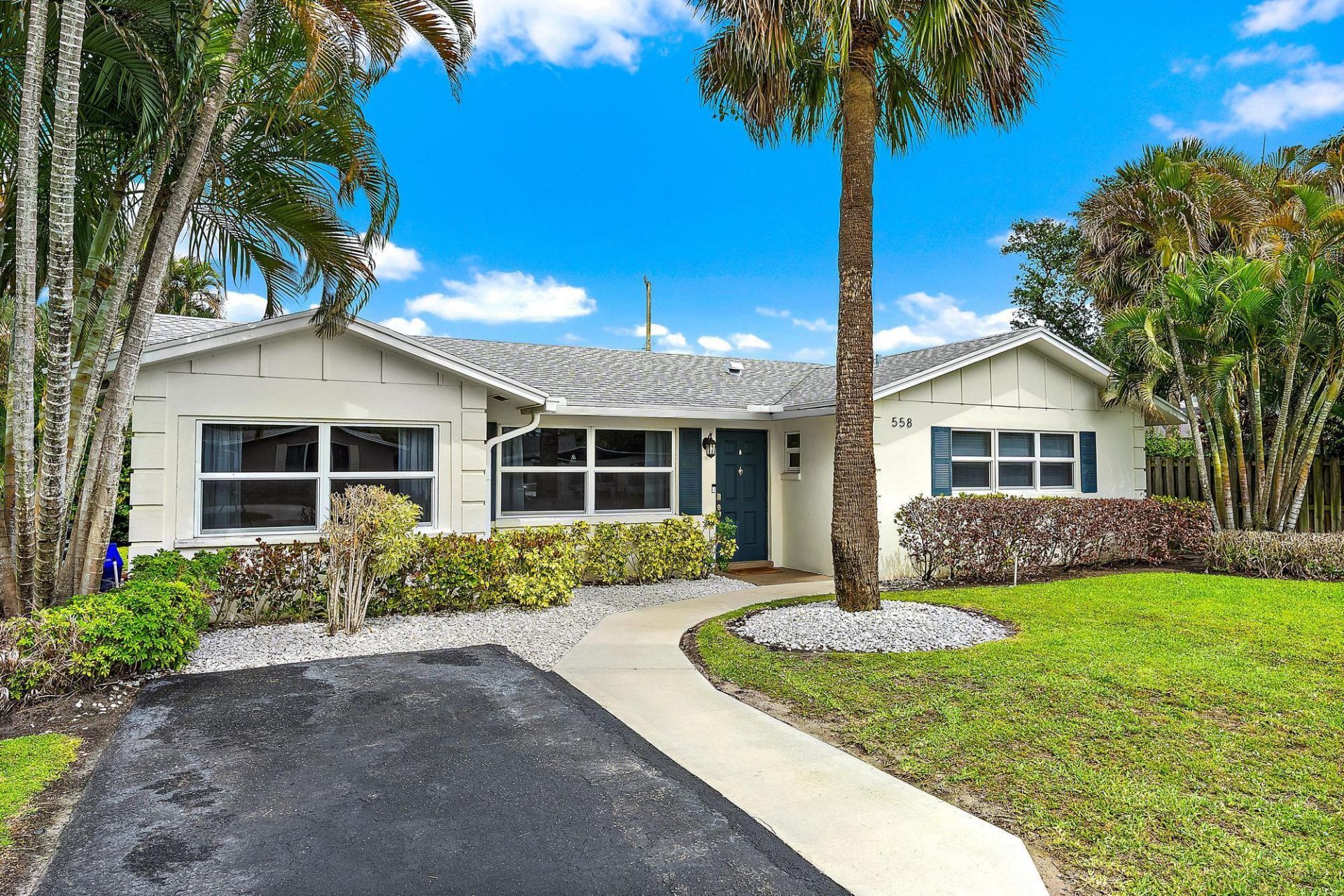 558 Ivy Avenue, Palm Beach Gardens, FL 33410 Photo