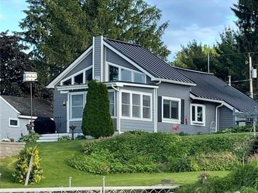 1383 Lestina Beach Road, Bridgeport, NY 13030