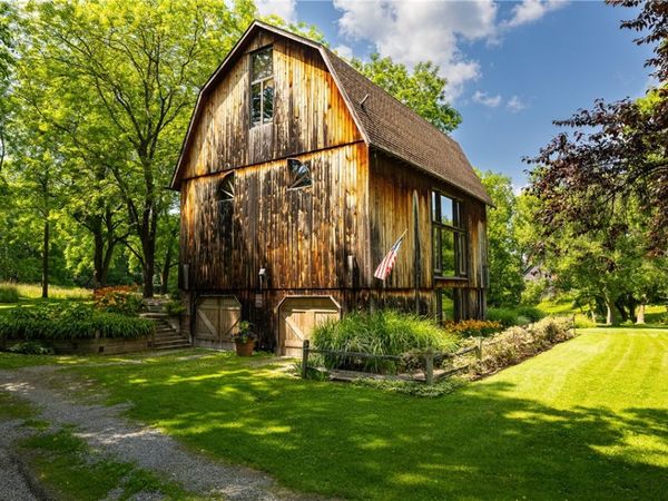 1050 Strong Road, Victor, NY 14564