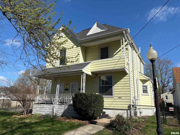 901 NE GLEN OAK Avenue, Unit 2, Peoria, IL 61603