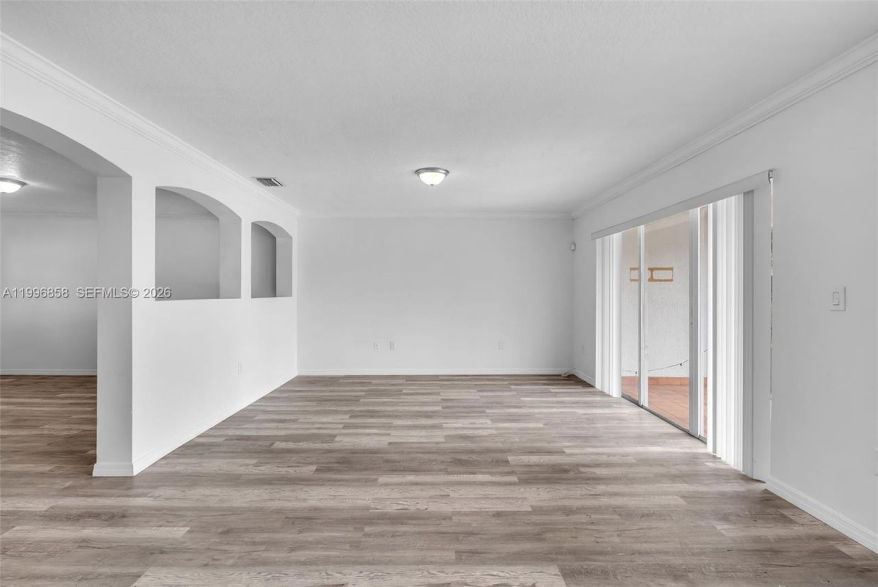 16250 SW 44th Ln, Miami, FL 33185 Photo