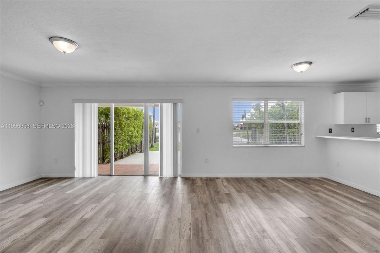 16250 SW 44th Ln, Miami, FL 33185 Photo