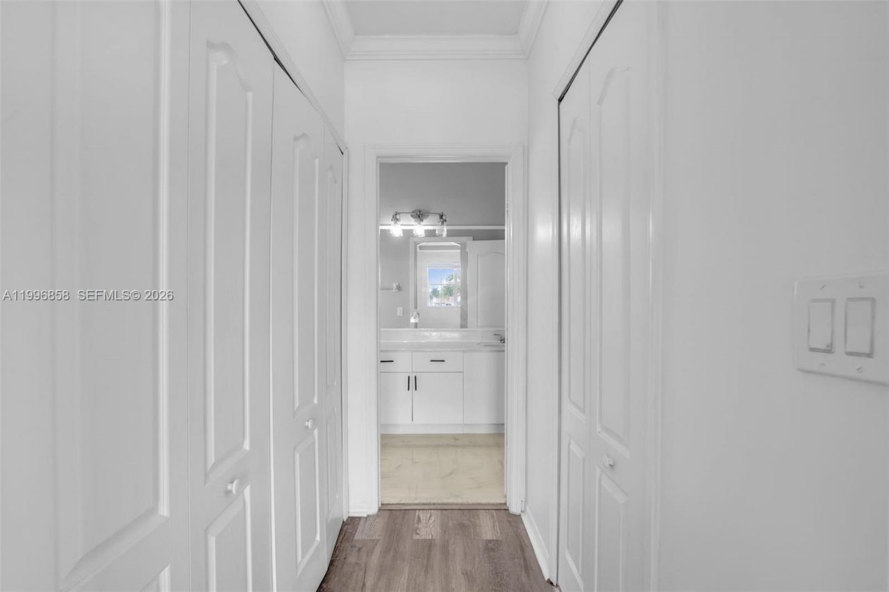 16250 SW 44th Ln, Miami, FL 33185 Photo