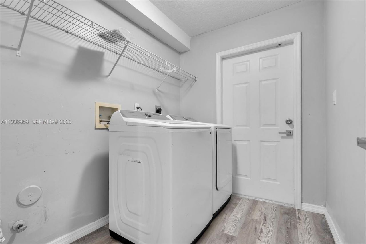 16250 SW 44th Ln, Miami, FL 33185 Photo