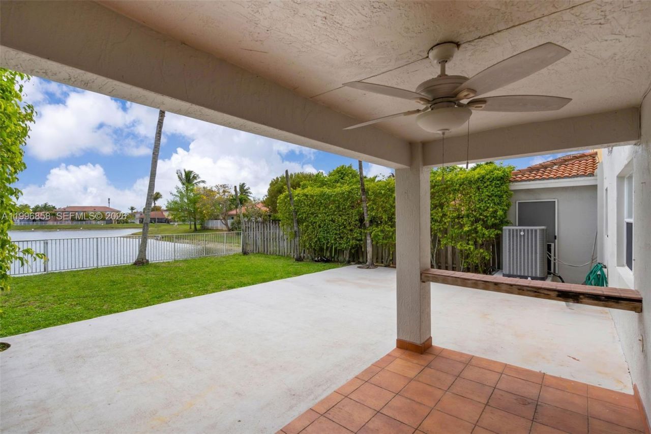 16250 SW 44th Ln, Miami, FL 33185 Photo