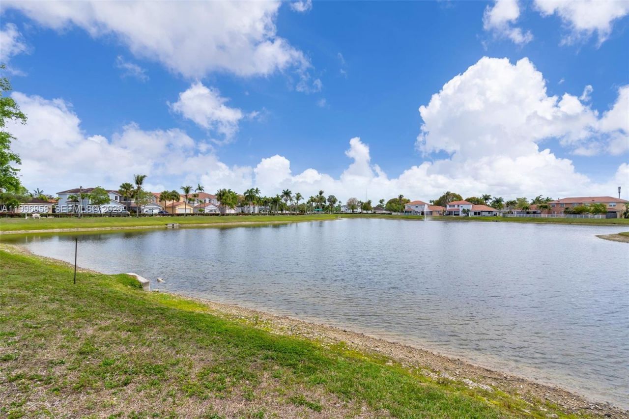 16250 SW 44th Ln, Miami, FL 33185 Photo