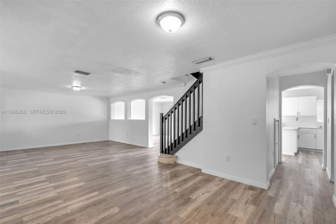 16250 SW 44th Ln, Miami, FL 33185 Photo