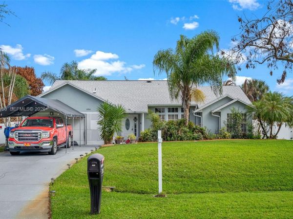 694 SE Karrigan Ter , Port St. Lucie, FL 34983