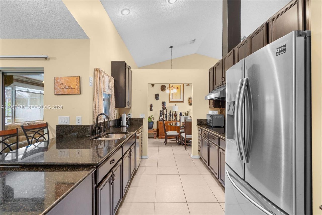 694 SE Karrigan Ter , Port Saint Lucie, FL 34983 Photo