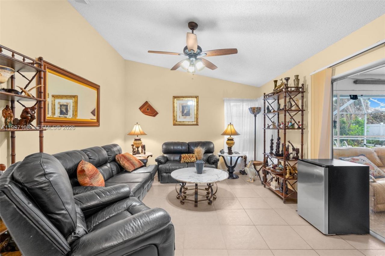 694 SE Karrigan Ter , Port Saint Lucie, FL 34983 Photo