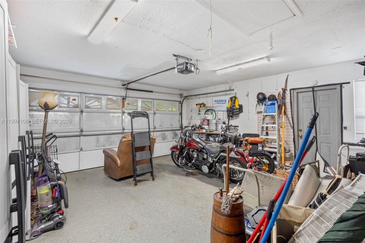 694 SE Karrigan Ter , Port Saint Lucie, FL 34983 Photo