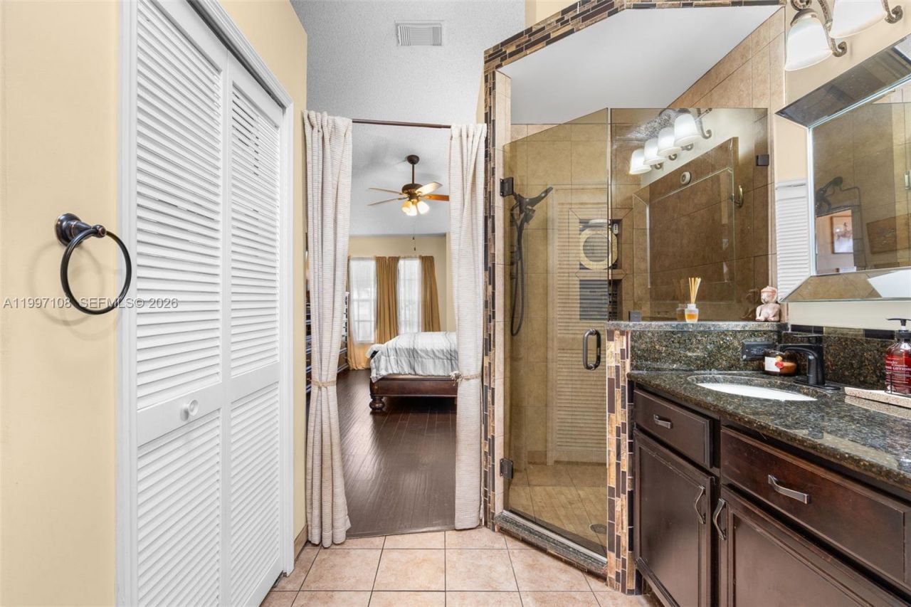 694 SE Karrigan Ter , Port Saint Lucie, FL 34983 Photo