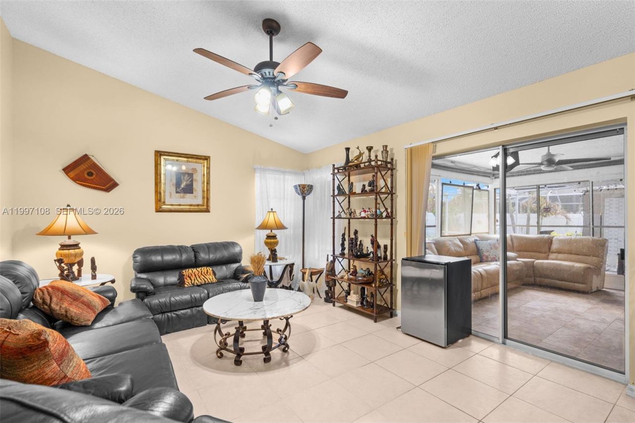 694 SE Karrigan Ter , Port Saint Lucie, FL 34983 Photo