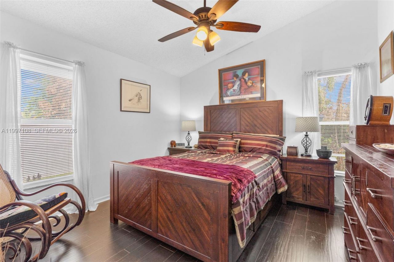 694 SE Karrigan Ter , Port Saint Lucie, FL 34983 Photo