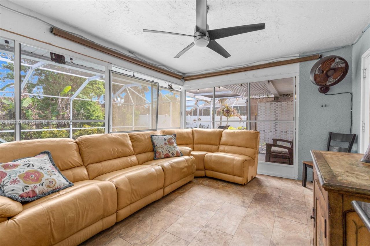 694 SE Karrigan Ter , Port Saint Lucie, FL 34983 Photo