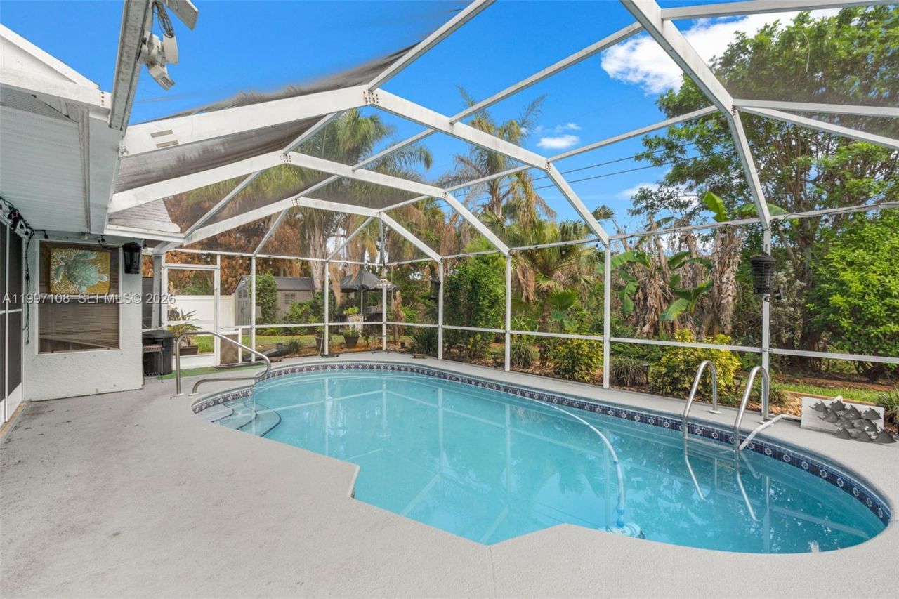 694 SE Karrigan Ter , Port Saint Lucie, FL 34983 Photo