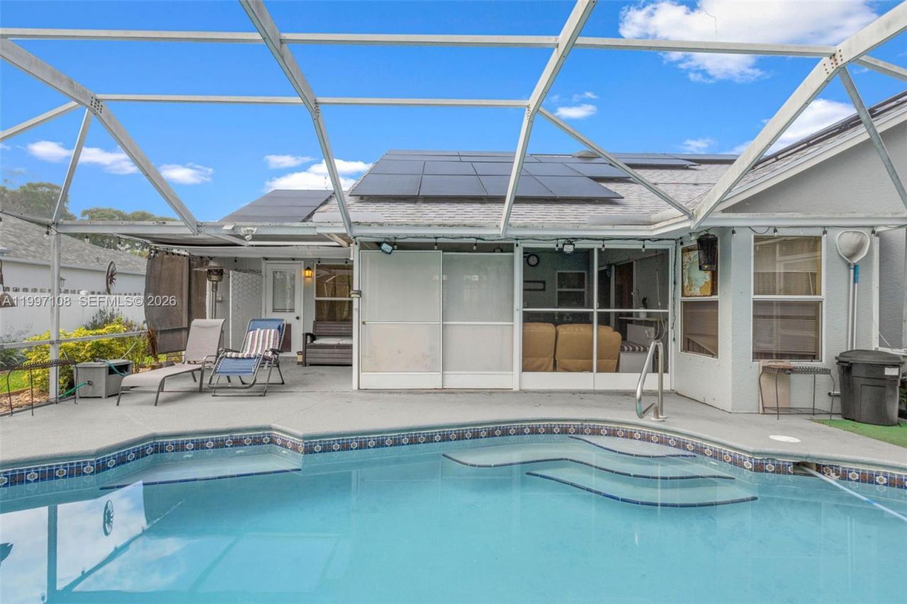 694 SE Karrigan Ter , Port Saint Lucie, FL 34983 Photo