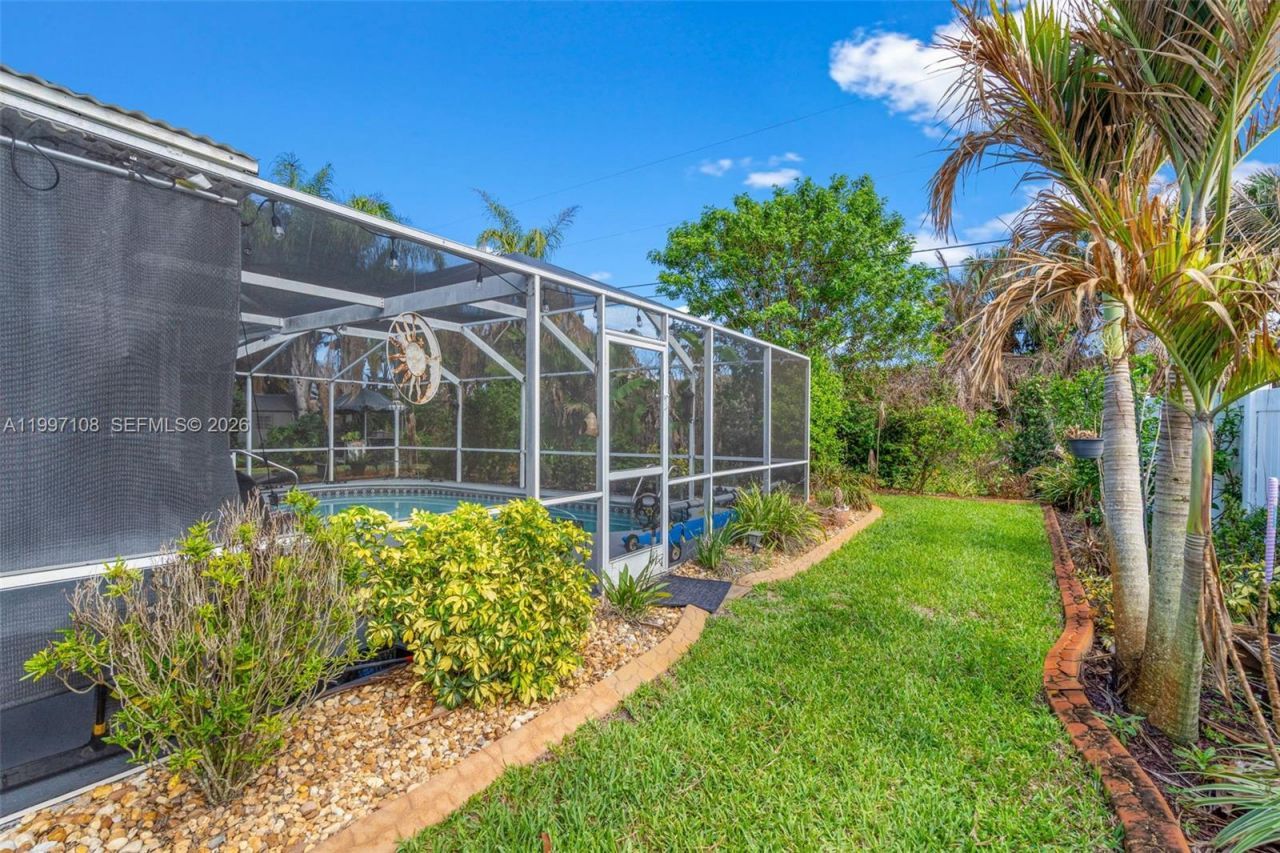 694 SE Karrigan Ter , Port Saint Lucie, FL 34983 Photo