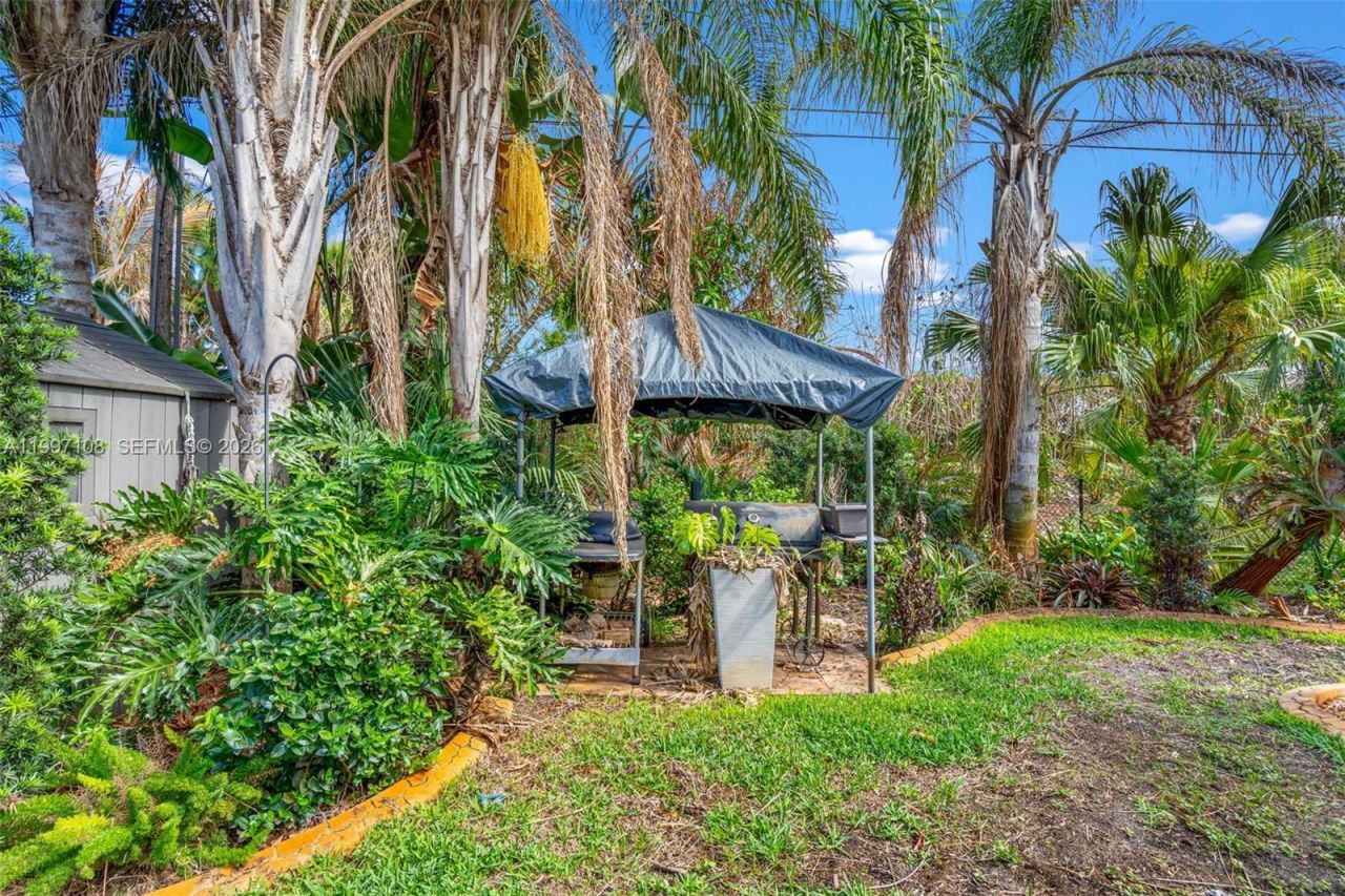 694 SE Karrigan Ter , Port Saint Lucie, FL 34983 Photo