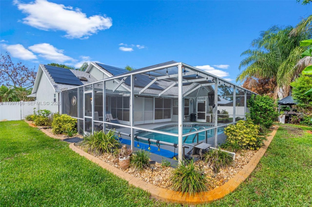 694 SE Karrigan Ter , Port Saint Lucie, FL 34983 Photo