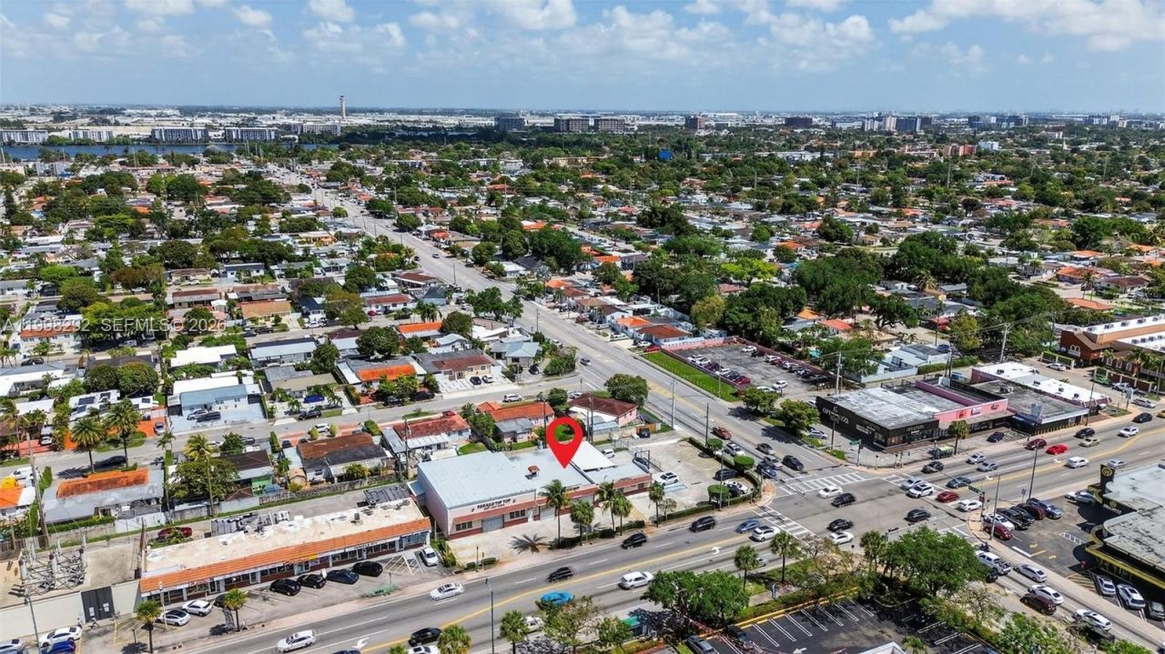 6701 SW 8th St , Miami, FL 33144 Photo