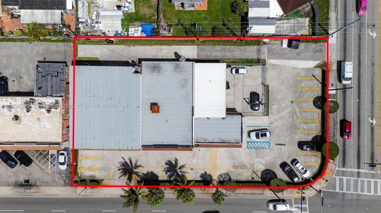 6701 SW 8th St , Miami, FL 33144 Photo