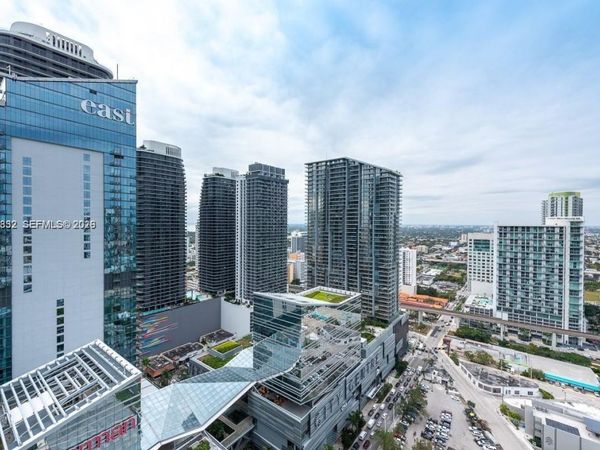 68 SE 6th St, Unit 3006, Miami, FL 33131