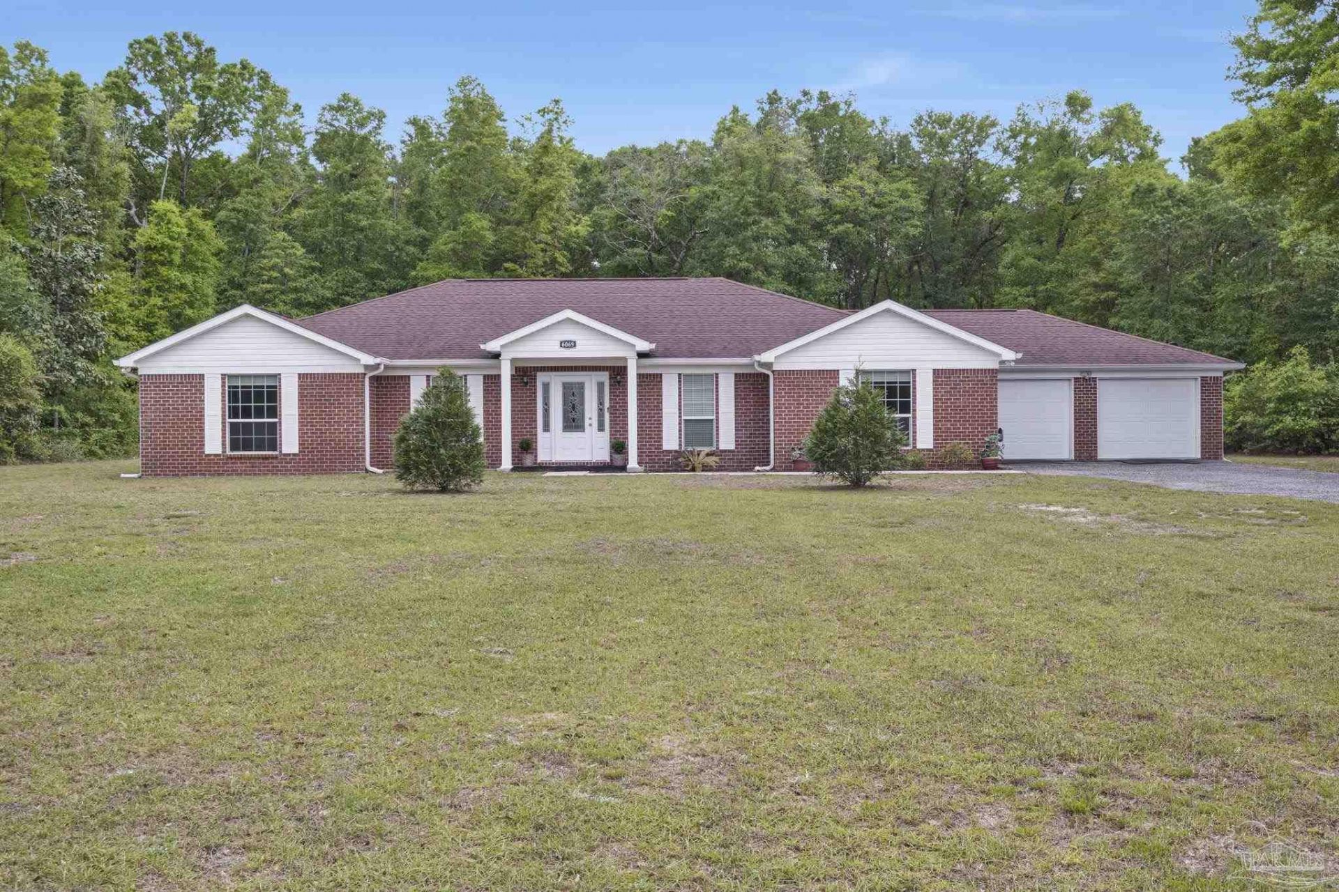 6069 Oglesbey Rd, Milton, FL 32570 Main Photo