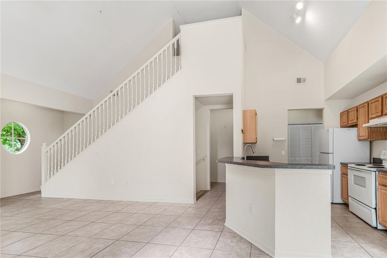 6025 Westgate Drive , Unit 2527, Orlando, FL 32835 Photo