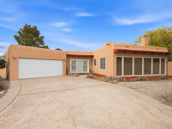 1181 Mesa Loop NW, Los Lunas, NM 87031