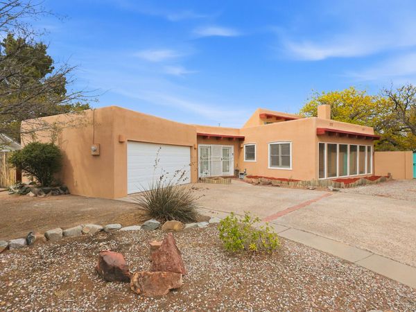 1181 Mesa Loop NW, Los Lunas, NM 87031