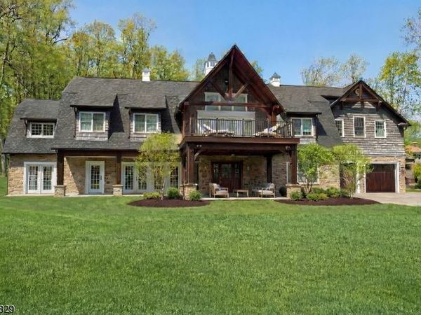 3 Laurel Ln, Chester, NJ 07930