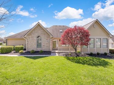 1477 Meadow Ridge Drive, Lancaster, OH 43130