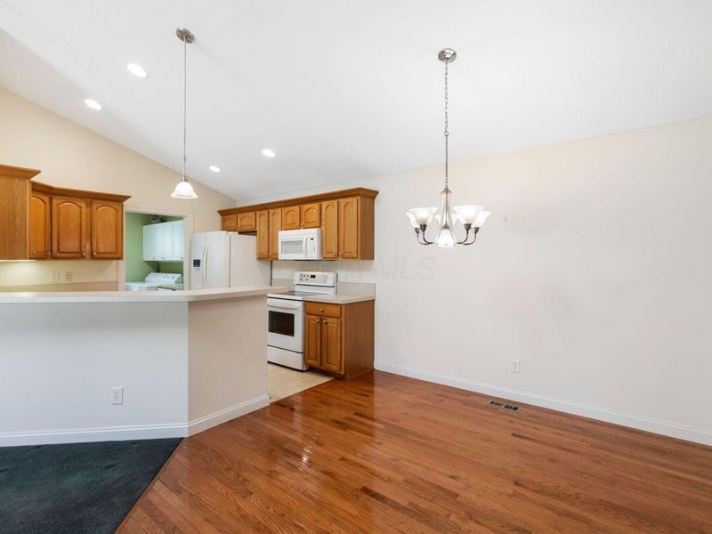 1477 Meadow Ridge Drive, Lancaster, OH 43130 Photo 14